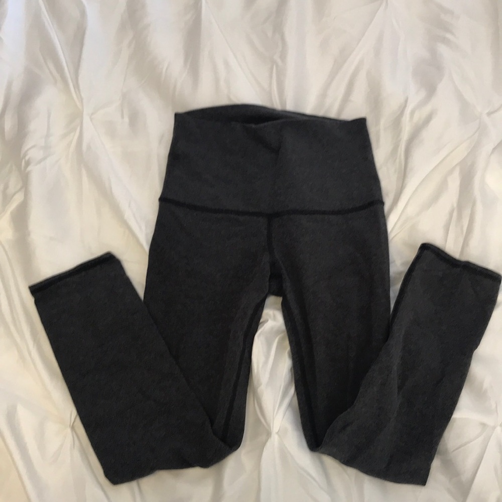 Soft lululemon crop leggings